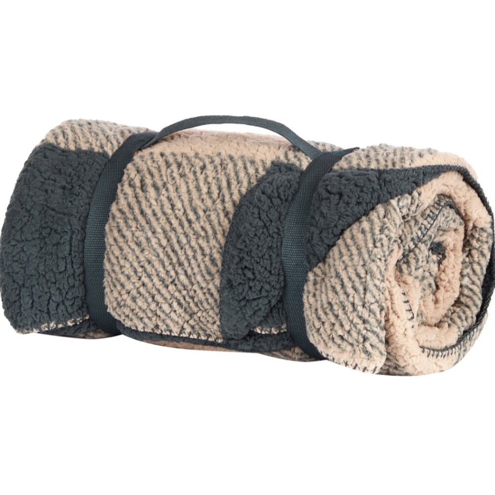NWT! Artemis Luxury Edition Sherpa Throw